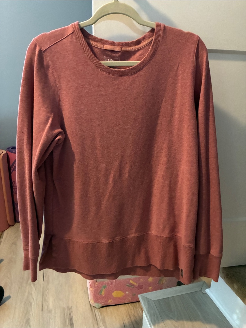 L.L. Bean Women's Dusty Rose Crewneck Long Sweatshirt